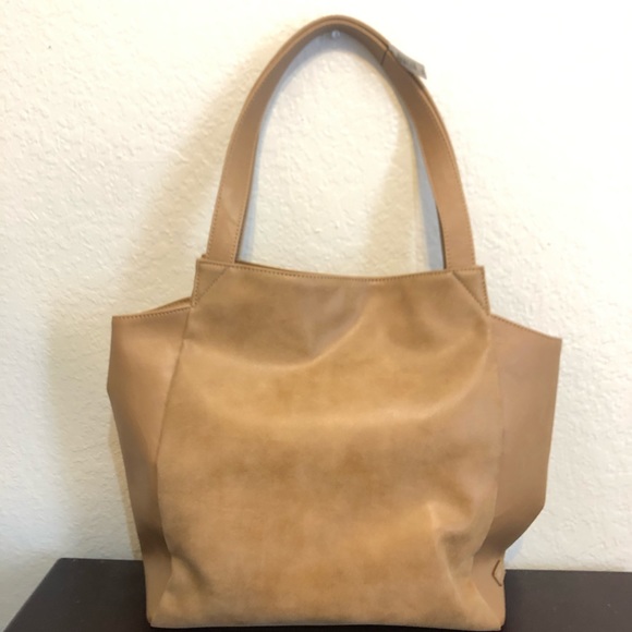 Relic Tan Bag - Picture 2 of 9